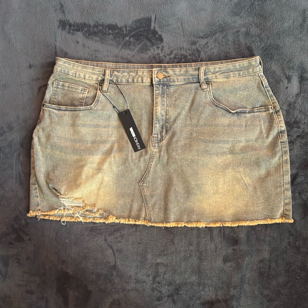 Fashion Nova Denim skirt - size 3x